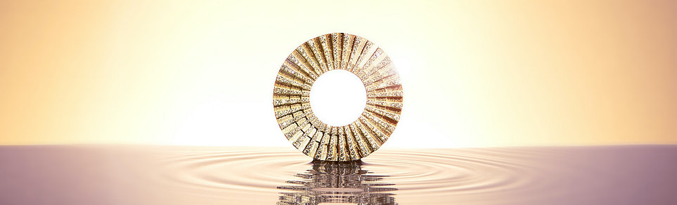 SI Simbolo 18 carat Yellow Gold 352 Diamonds banner
