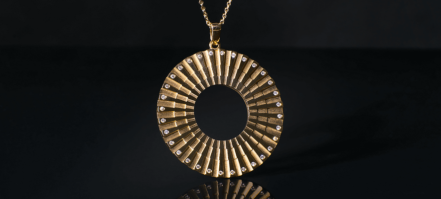 SI Simbolo Chain 18 carat Yellow Gold 32 Diamonds SI Simbolo Chain 18 carat Yellow Gold 32 Diamonds